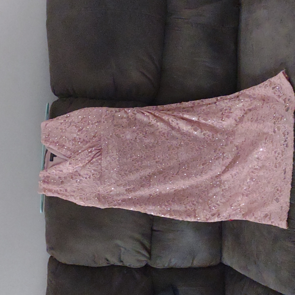 Dress - Picture 2 of 4
